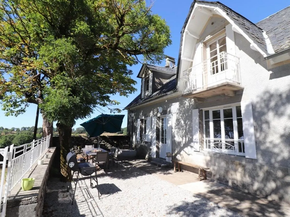 Maison De Charme Renovee, Au Coeur Du Parc Des Volcans D'Auvergne, Proche De Salers Et Activites Nature - Fr-1-742-499 Villa Saint-Bonnet-de-Salers 0*,
