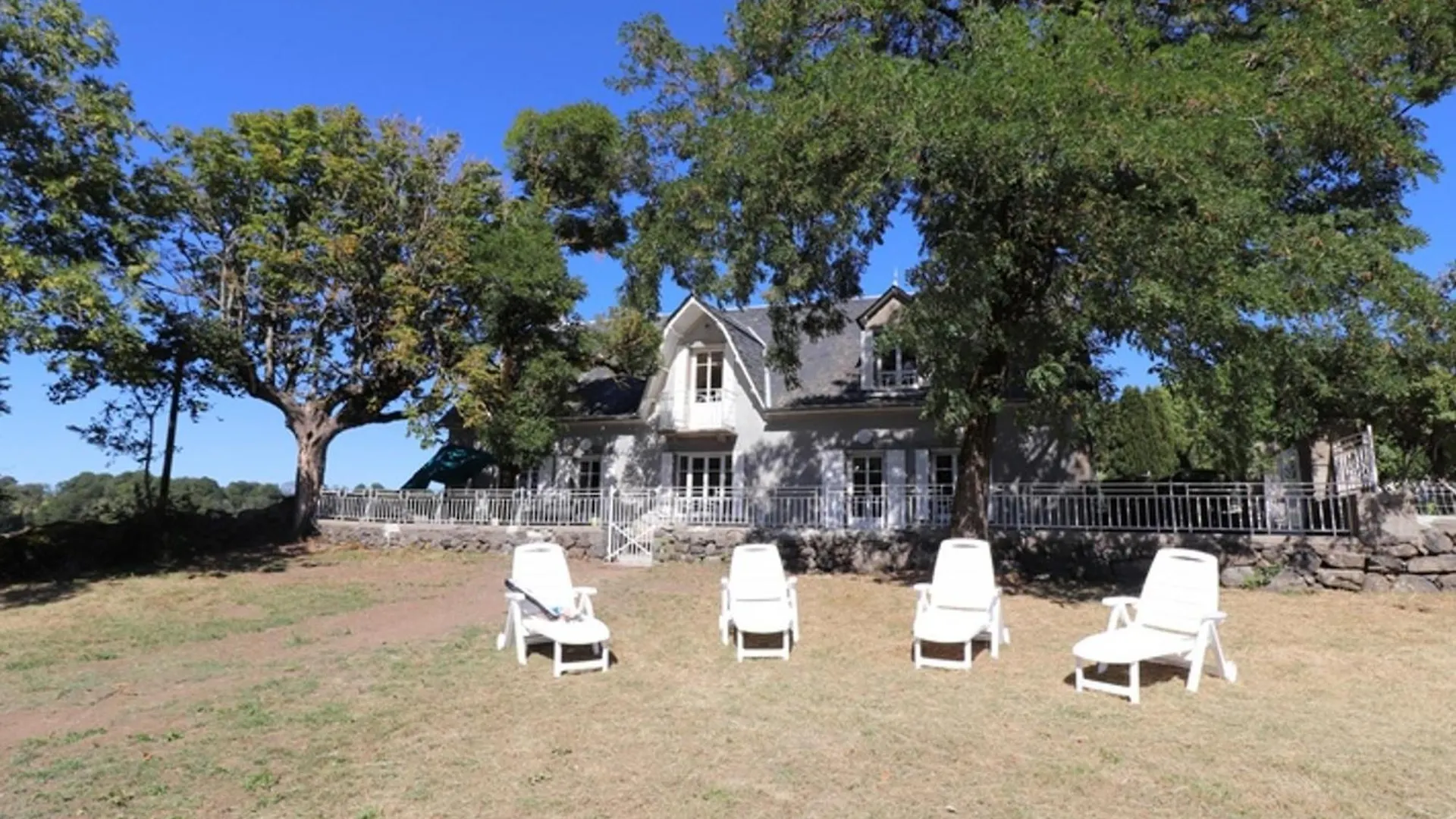 Maison De Charme Renovee, Au Coeur Du Parc Des Volcans D'Auvergne, Proche De Salers Et Activites Nature - Fr-1-742-499 Villa Saint-Bonnet-de-Salers 0*,  France